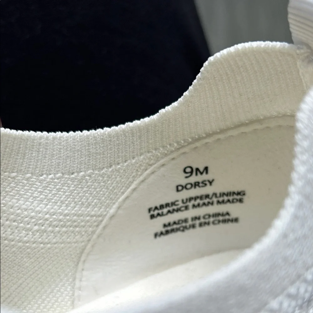 Cushionaire Dorsy Memory Foam White Slip-On Women's Sneakers Sz 9 - Picture 9 of 9